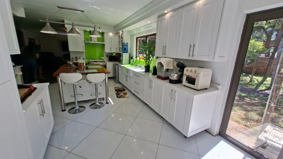 5 Bedroom Property for Sale in Rietvly A H North West